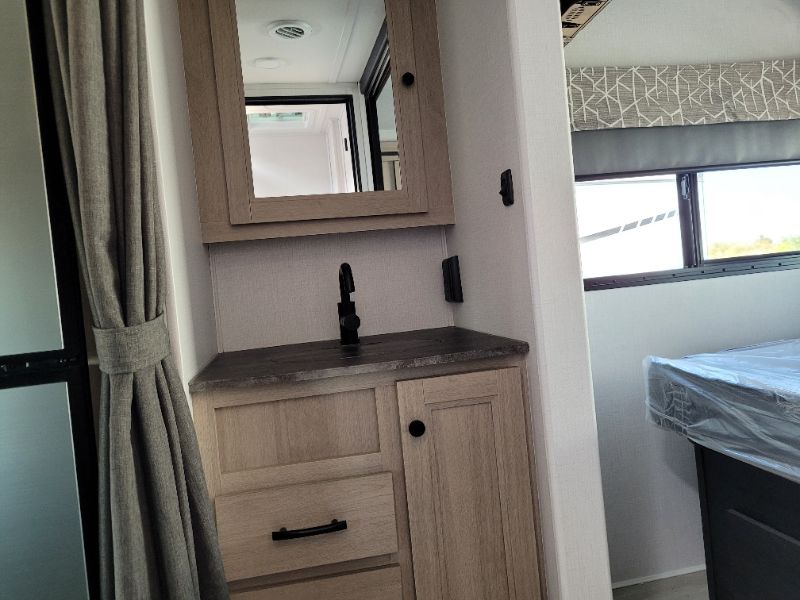 2026 Forest River Sunseeker 2500TSF - Image 16