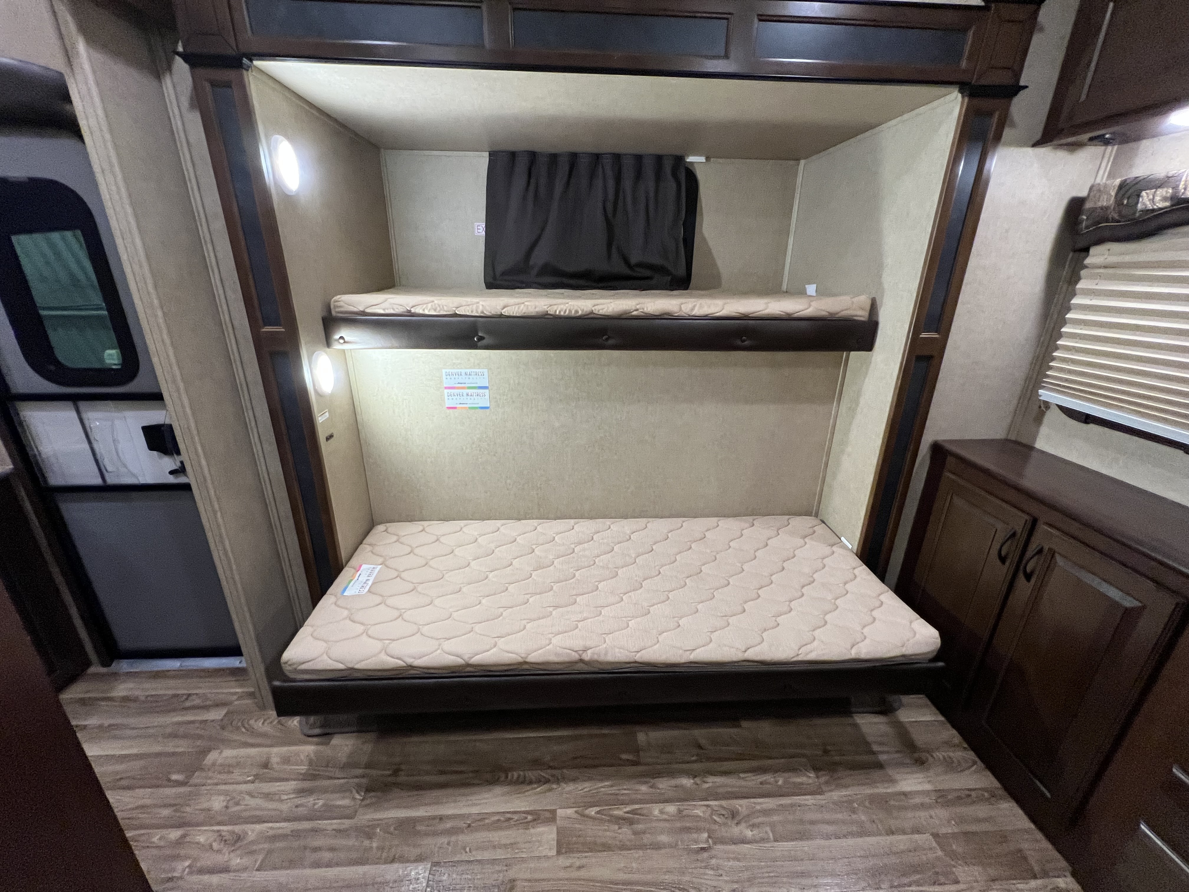 2015 Jayco Eagle Premier 375BHFS - Image 23