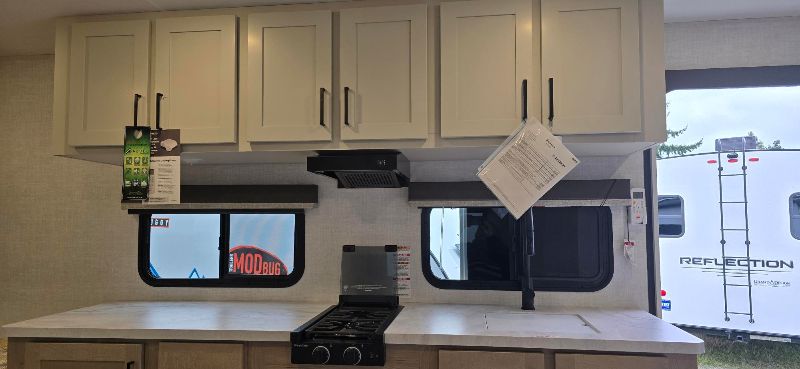 2026 Ember RV E-Series 18FBE - Image 7