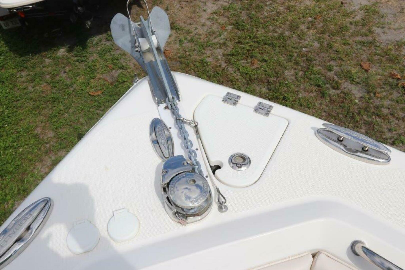 2017 Robalo R260 Center Console - Image 20