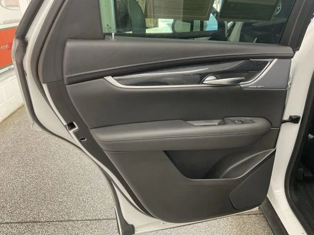 2023 Cadillac XT5 Util 4D Prem Luxury Platinum AWD I4 - Image 21