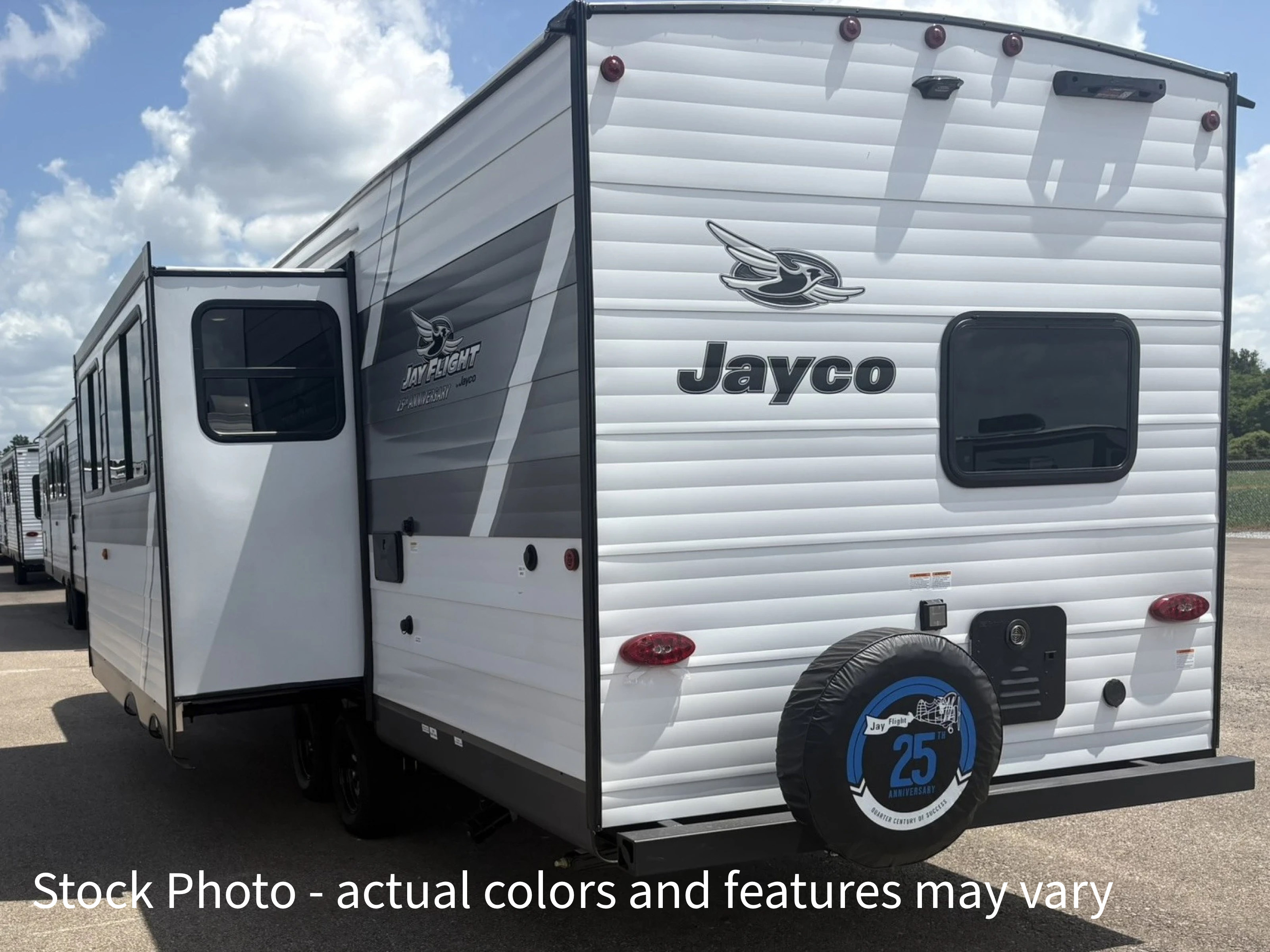 2027 Jayco Jay Flight SLX 261BHS - Image 7