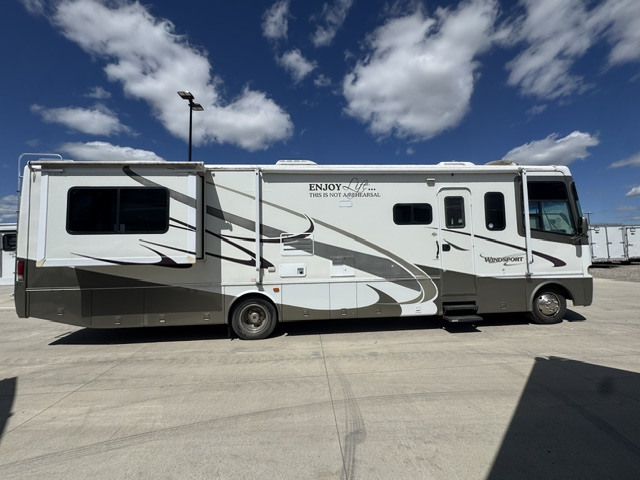2004 FOURWINDS WINDSPORT 35D - Image 2