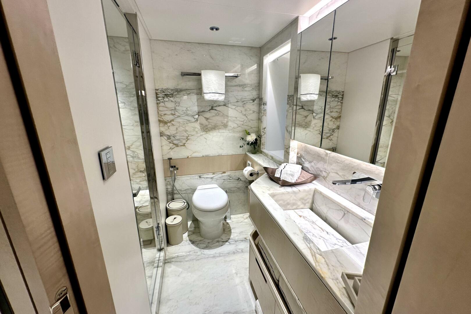 2024 Majesty Yachts 120 - Image 21