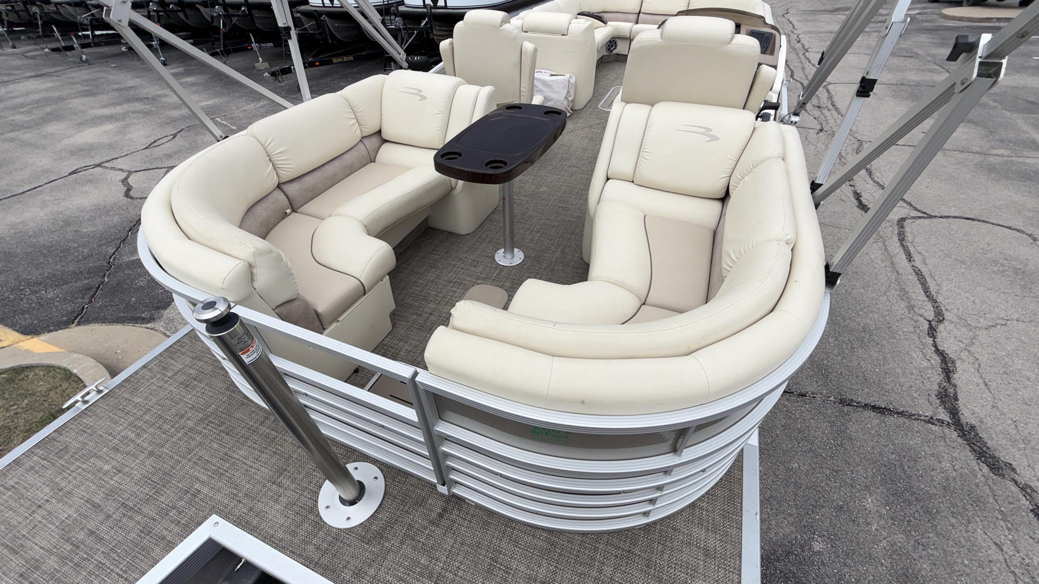 2015 Bennington 2550 RSR - Image 9