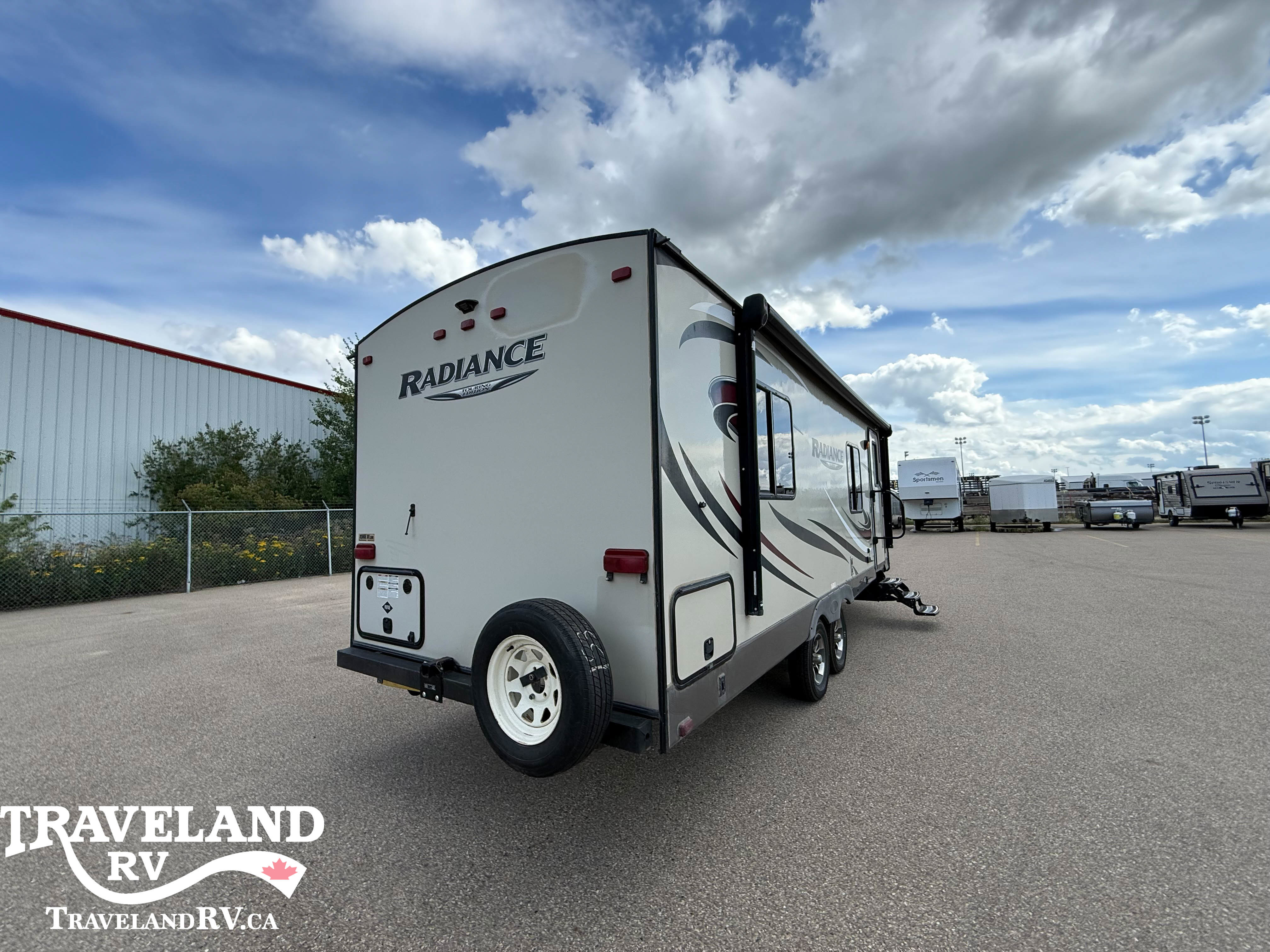 2017 Cruiser RV Radiance Touring R-24VSD - Image 4