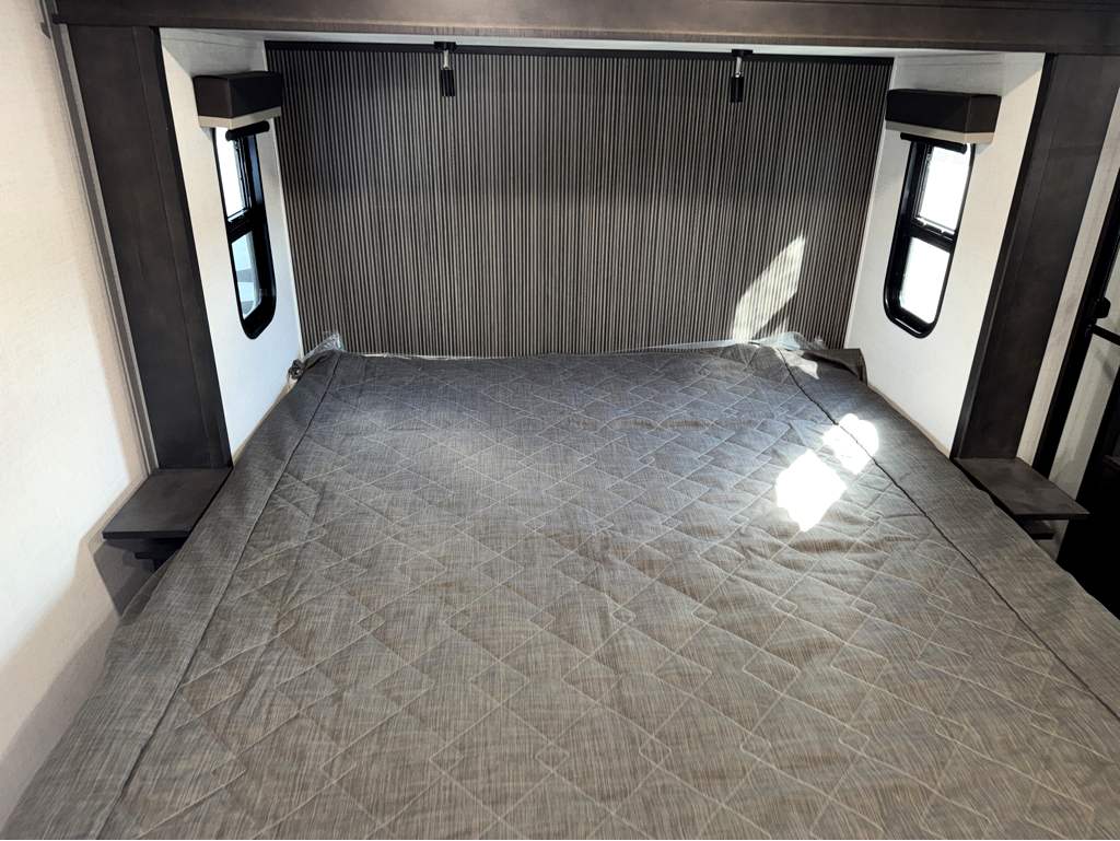2026 Keystone AVALANCHE 366LS - Image 21