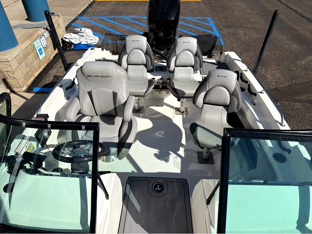 2019 Larson DFX 1750 - Image 14