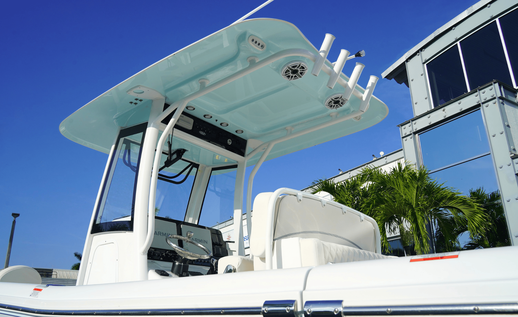 2027 SEA HUNT ULTRA 275SE - Image 4