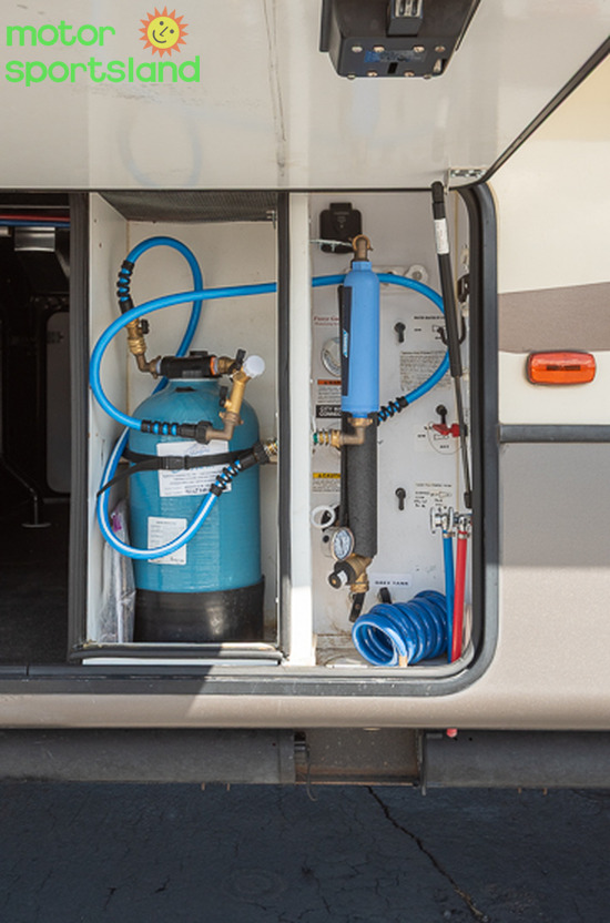 2017 Keystone Montana Legacy 3720RL - Image 14