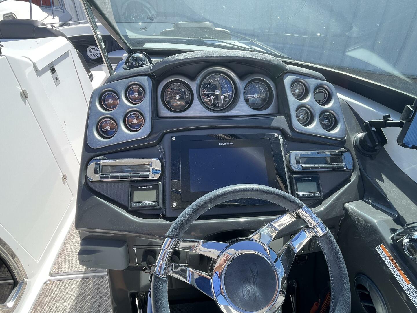 2019 Monterey 328SS - Image 26