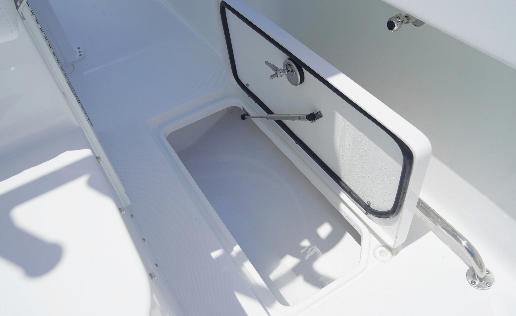 2027 SEA HUNT GAMEFISH 28CB - Image 23