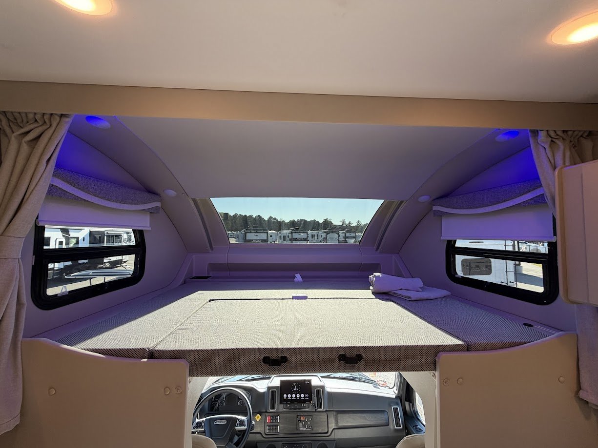 2026 THOR MOTOR COACH PASADENA 34XG - Image 13