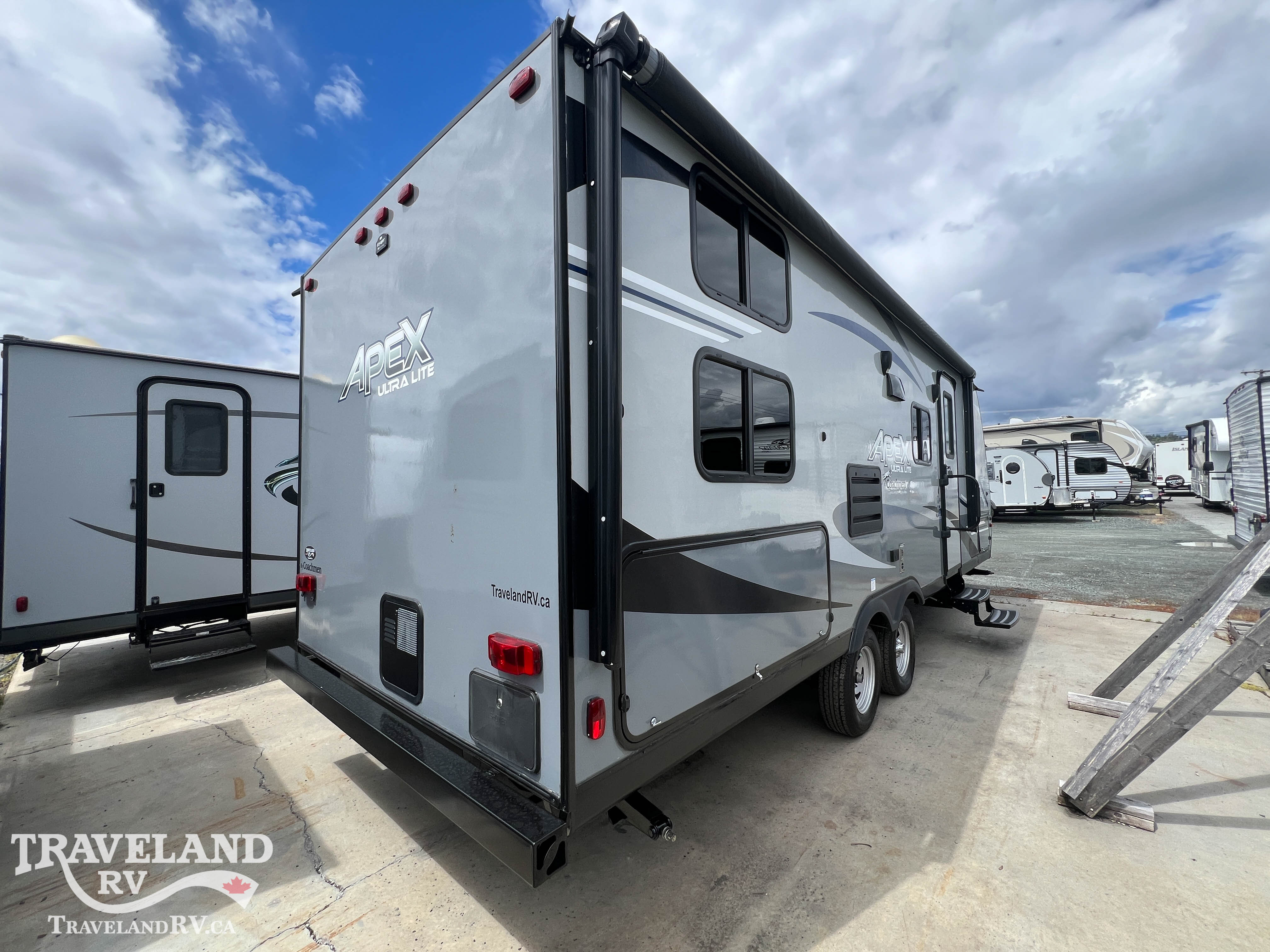 2020 COACHMEN APEX NANO 245BHS - Image 5