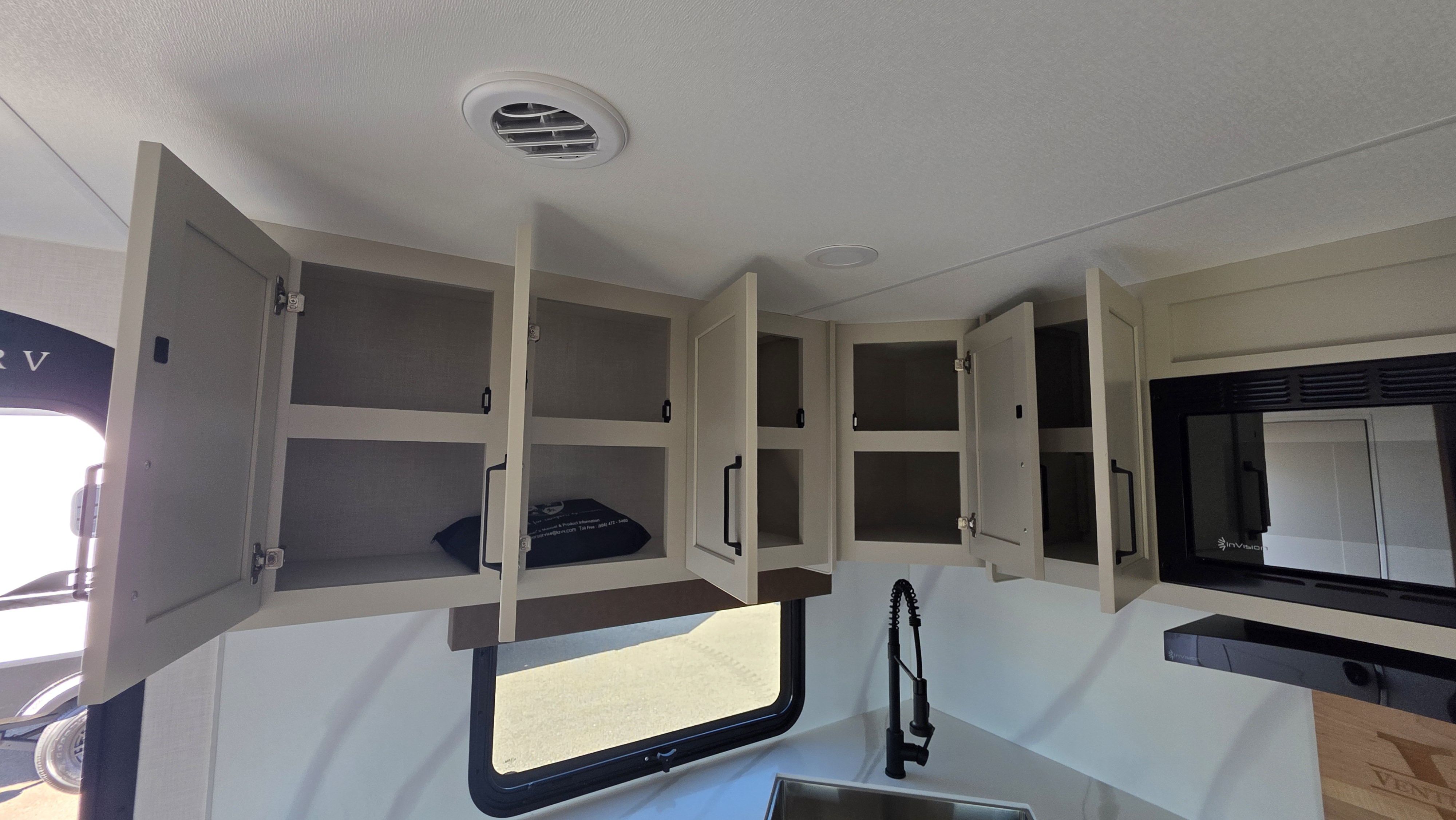 2027 VENTURE RV SPORTTREK 272VRK - Image 23