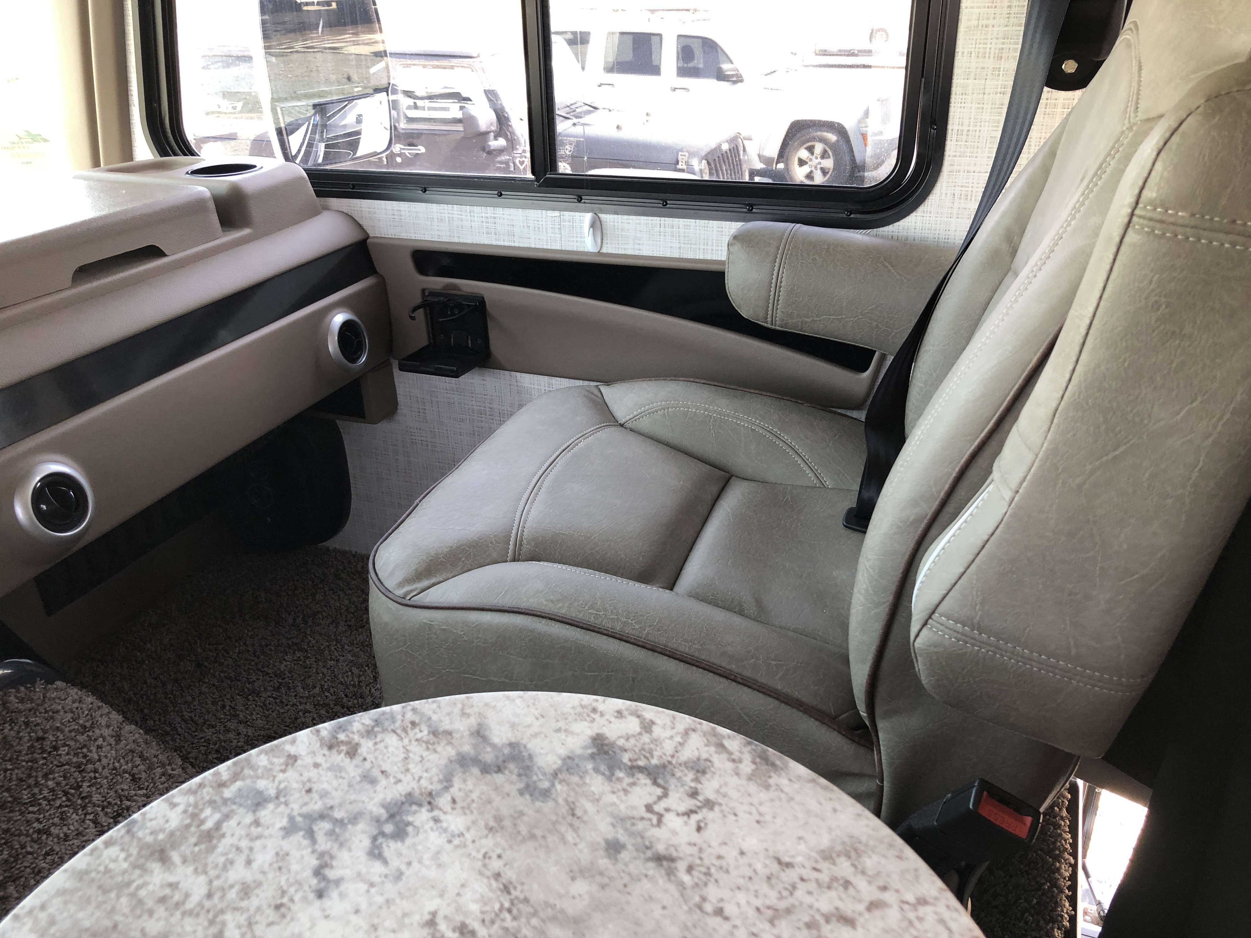 2019 Forest River GEORGETOWN GT5 31R - Image 14