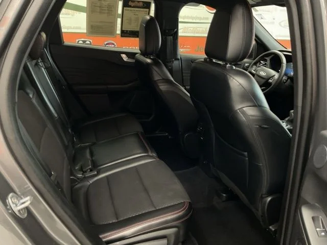2023 Ford Escape Utility 4D ST-Line Select AWD - Image 24
