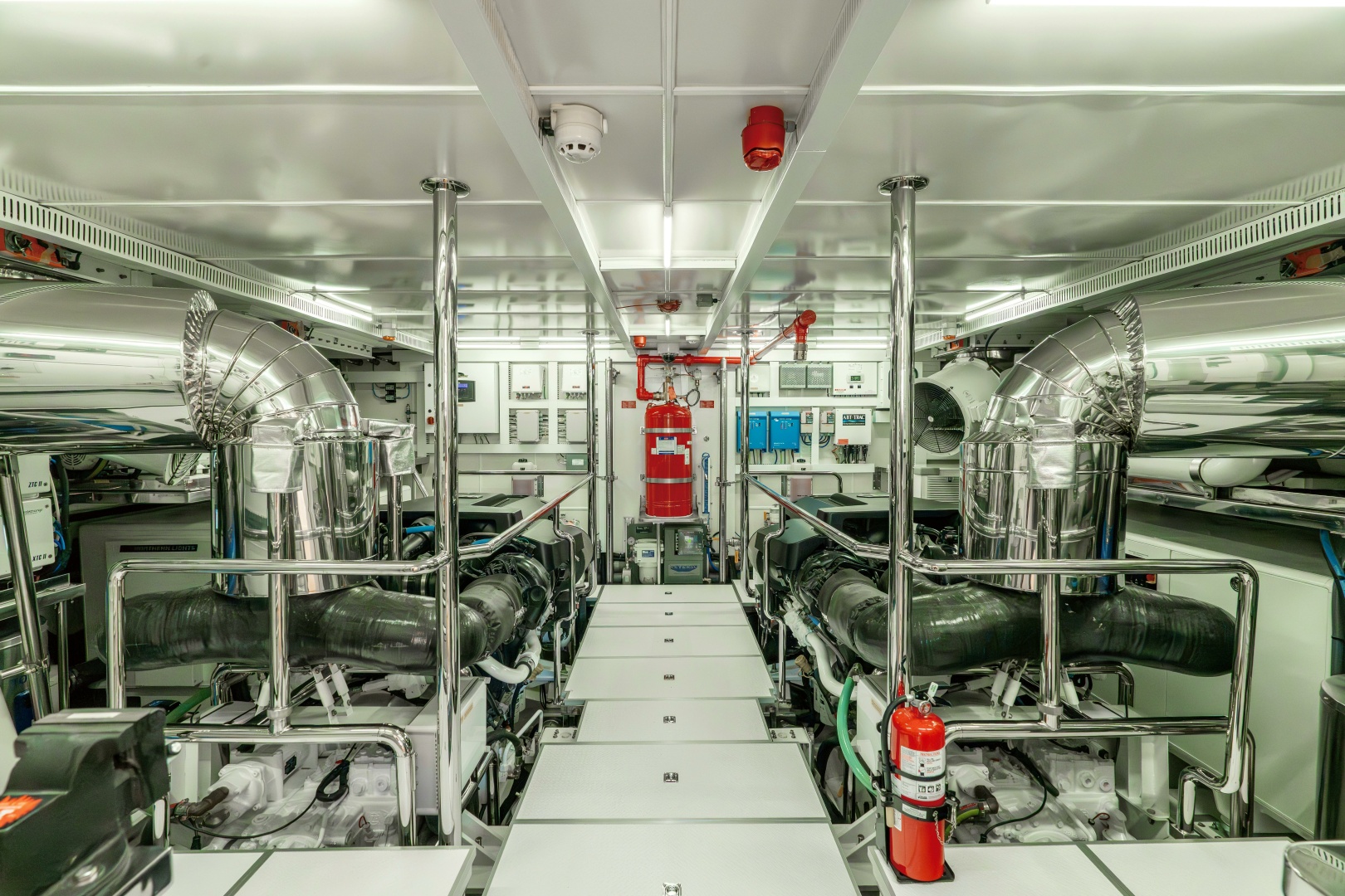 2025 Horizon Raised Pilothouse - Image 63