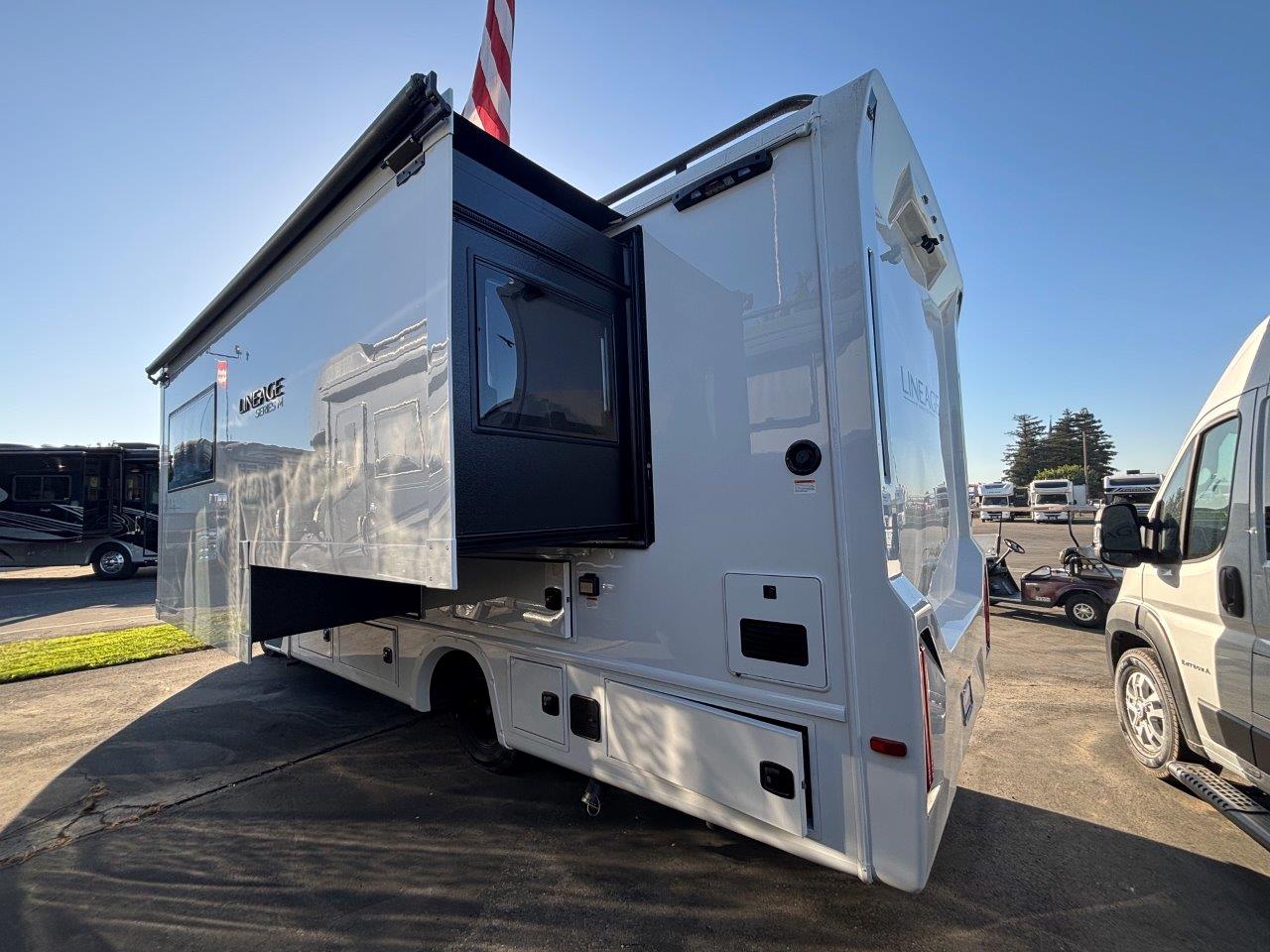 2026 Grand Design Lineage Series M 25FW - Image 2