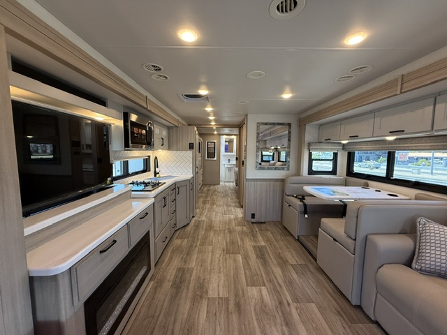 2027 Thor Motor Coach Inception 38DX - Image 8