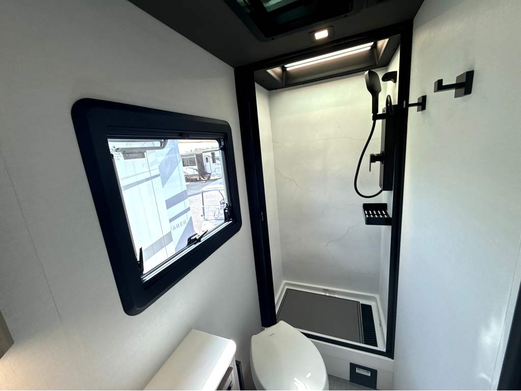 2027 Grand Design Lineage Series M 25FW - Image 27