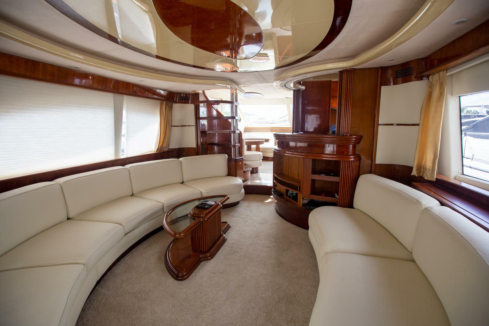 2003 Azimut 74 Solar - Image 2