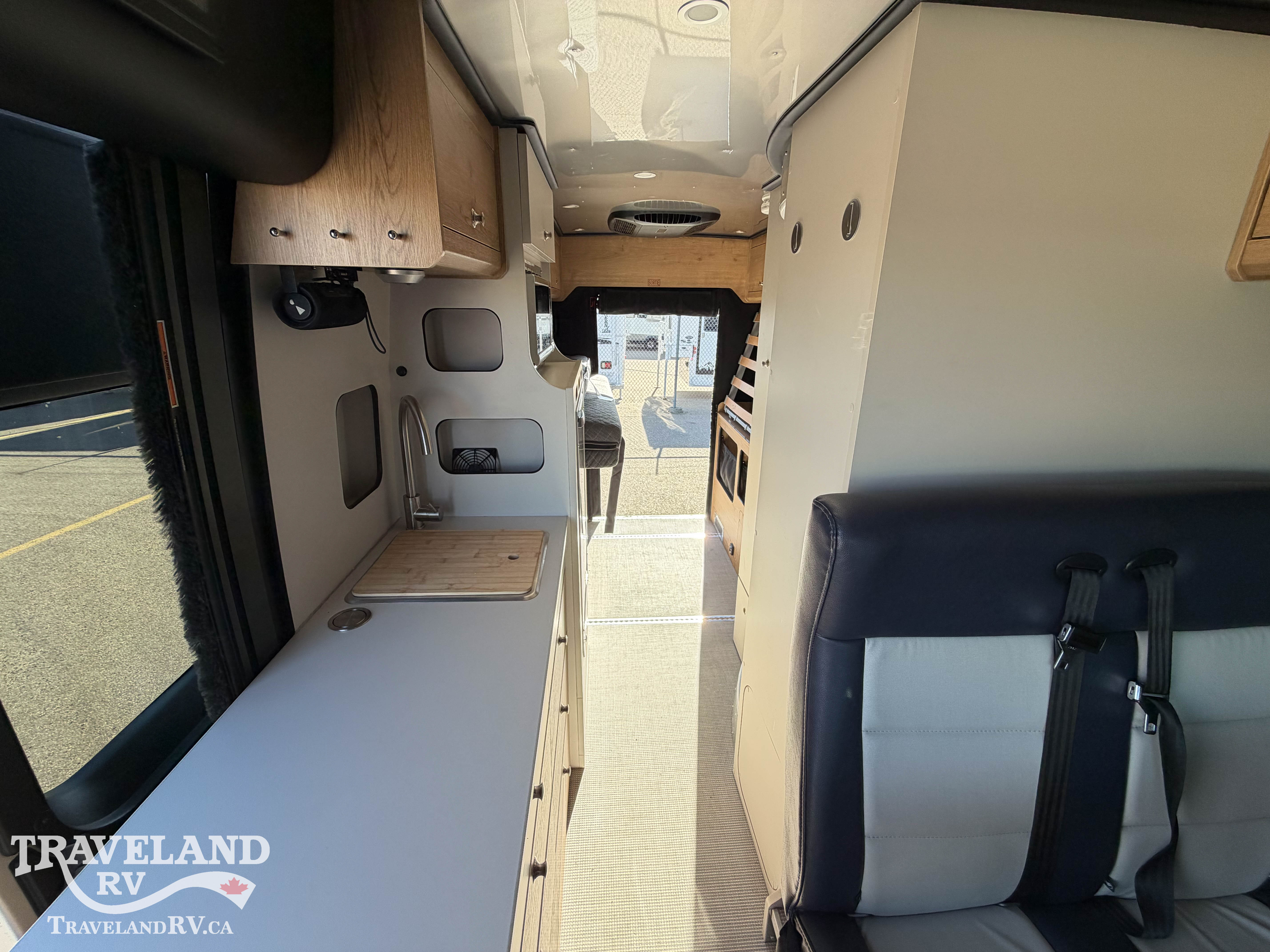 2023 Airstream Rangeline Base - Image 16