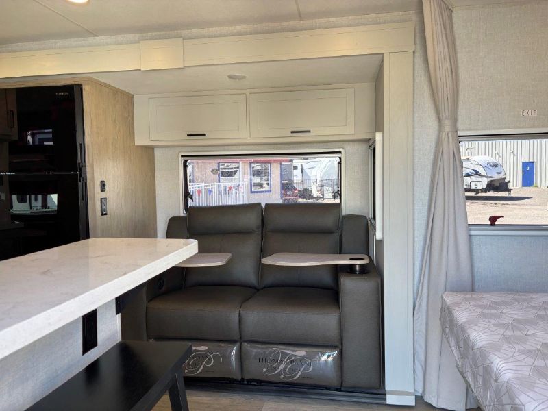 2027 Ember RV Touring Edition 2200ETL - Image 7