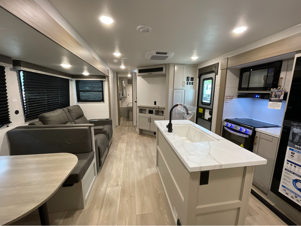 2027 Jayco Jay Flight SLX 333BTS - Image 17