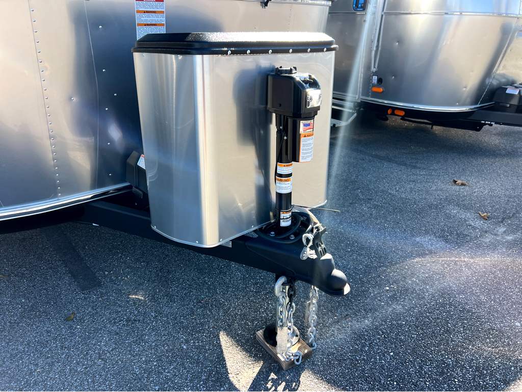 2027 AIRSTREAM BAMBI 20FB - Image 24