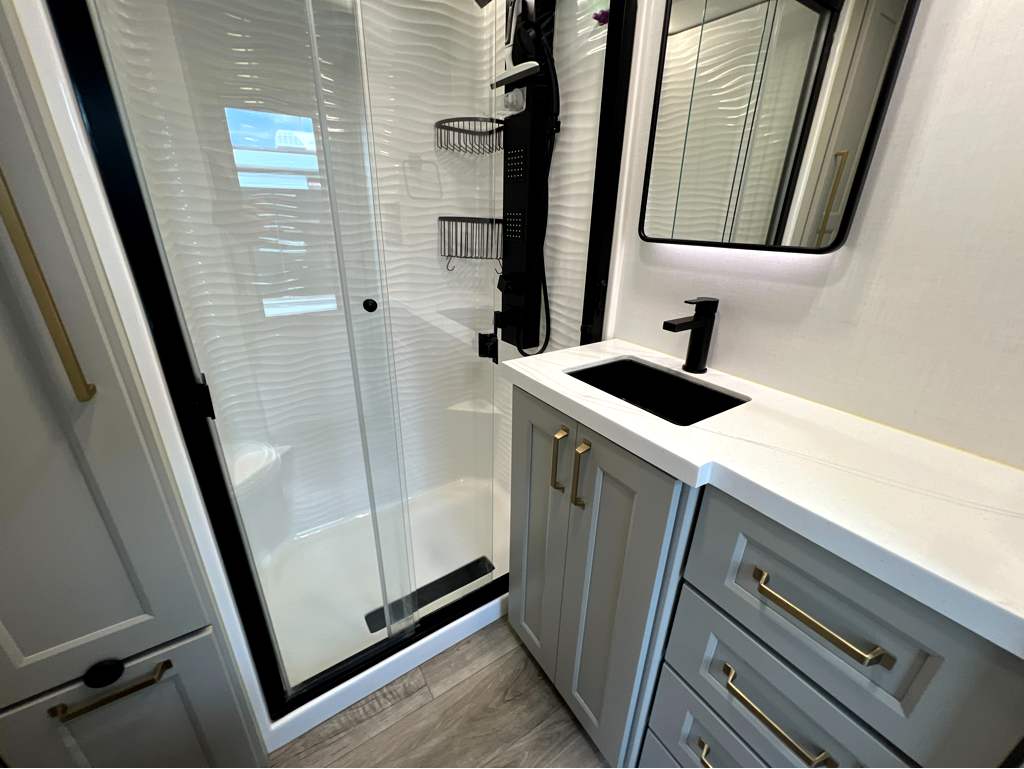 2025 BRINKLEY RV MODEL G 3950 - Image 19
