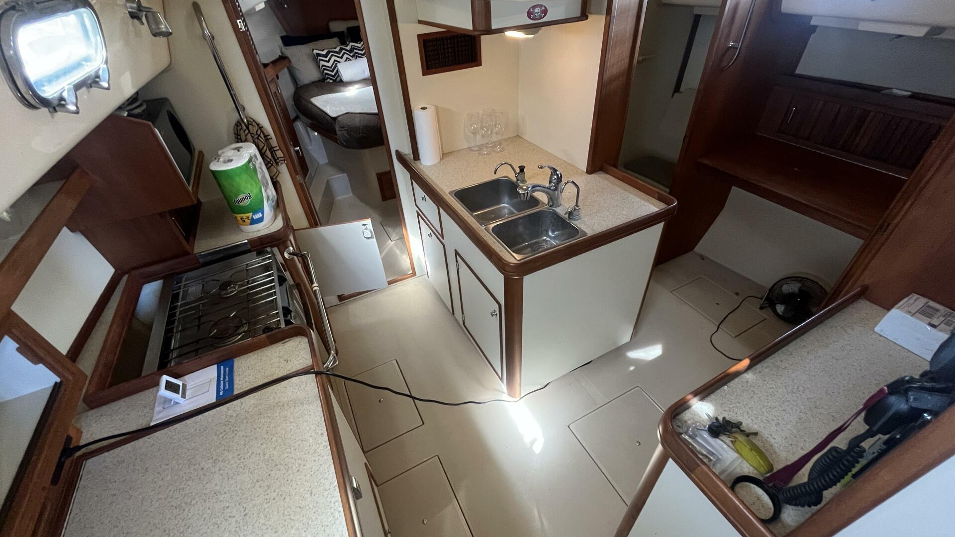 2008 Island Packet PY Trawler / Motorsailer - Image 21