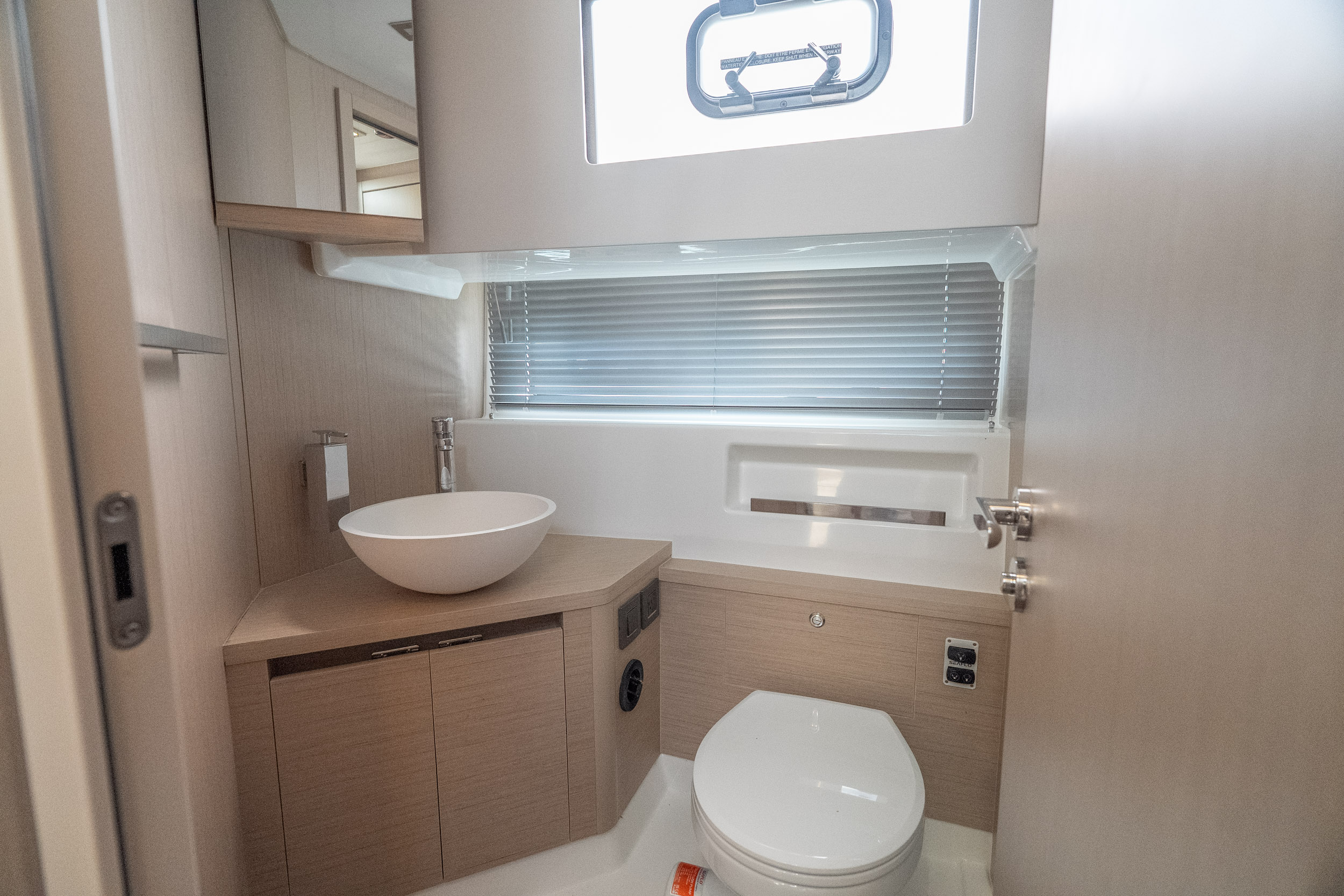 2024 Jeanneau DB37 OB - Image 52