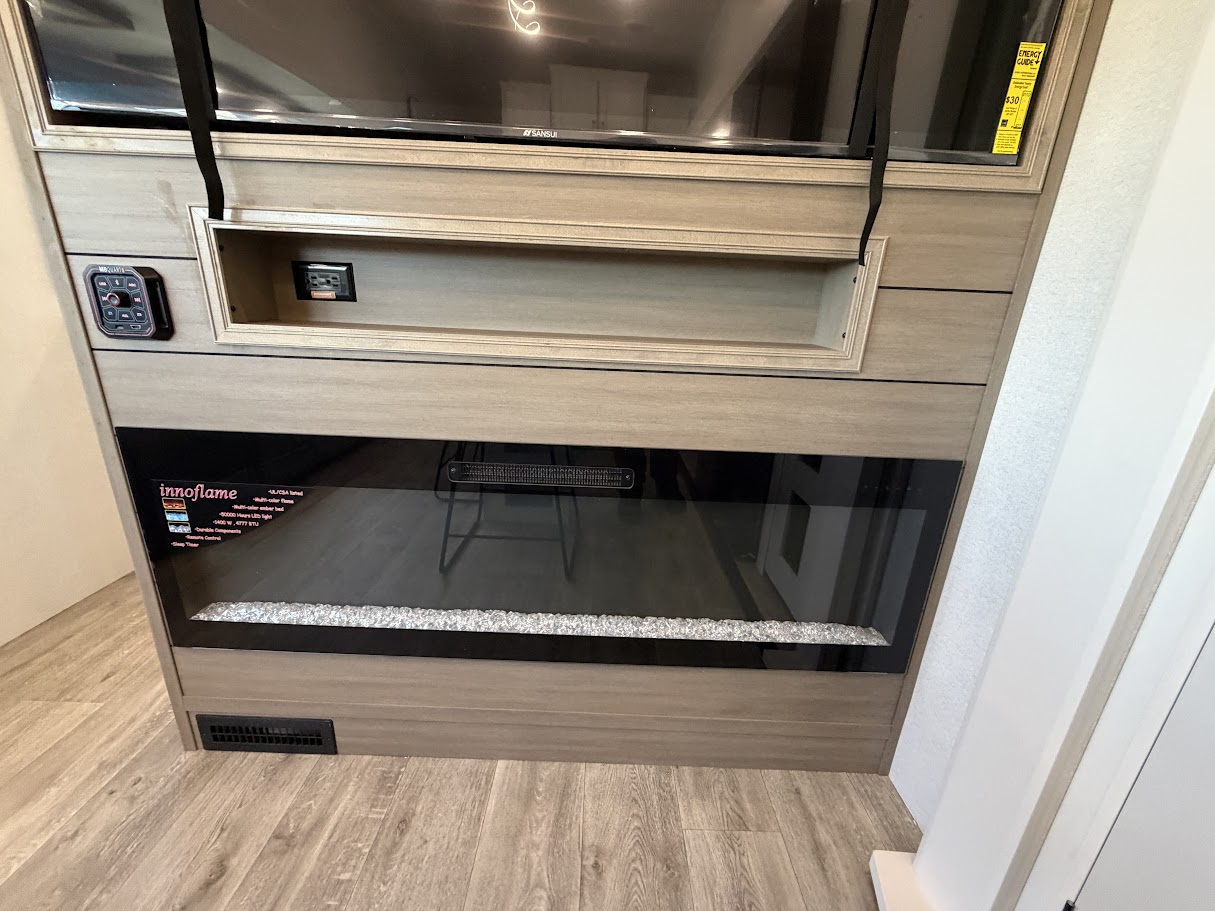 2027 JAYCO EAGLE 367TBTS - Image 24