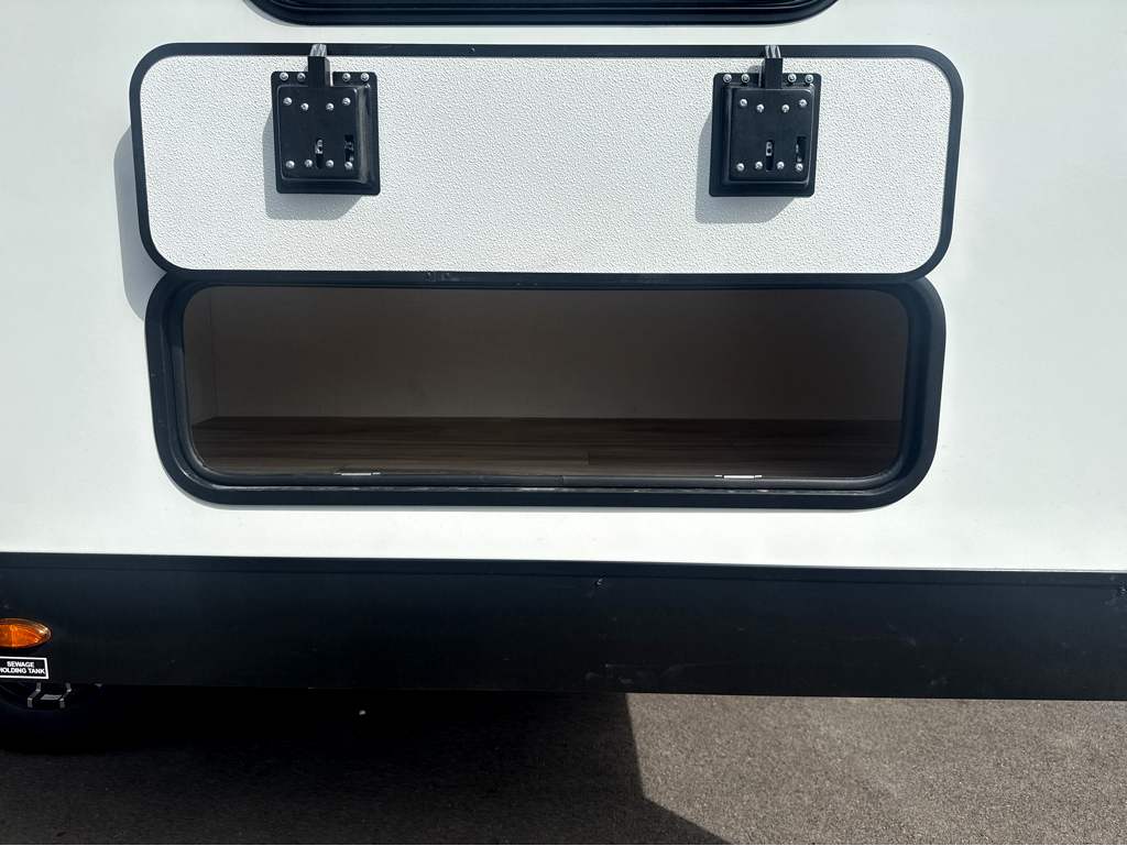 2027 VENTURE RV STRATUS 262VFK - Image 8