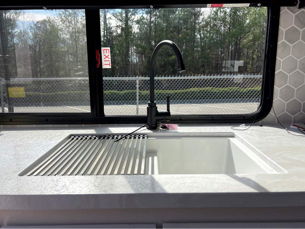 2024 JAYCO JAY FEATHER 23RK - Image 10