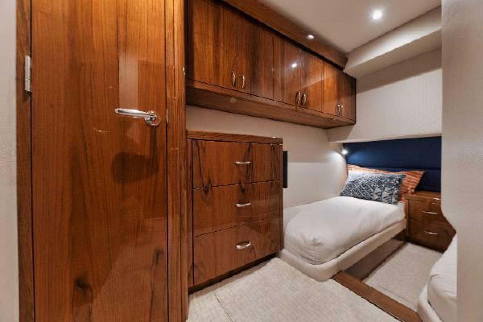 2018 Hatteras Hatteras GT54 Base - Image 28
