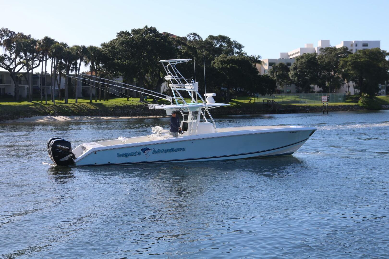 2008 Venture 39 Center Console - Image 14