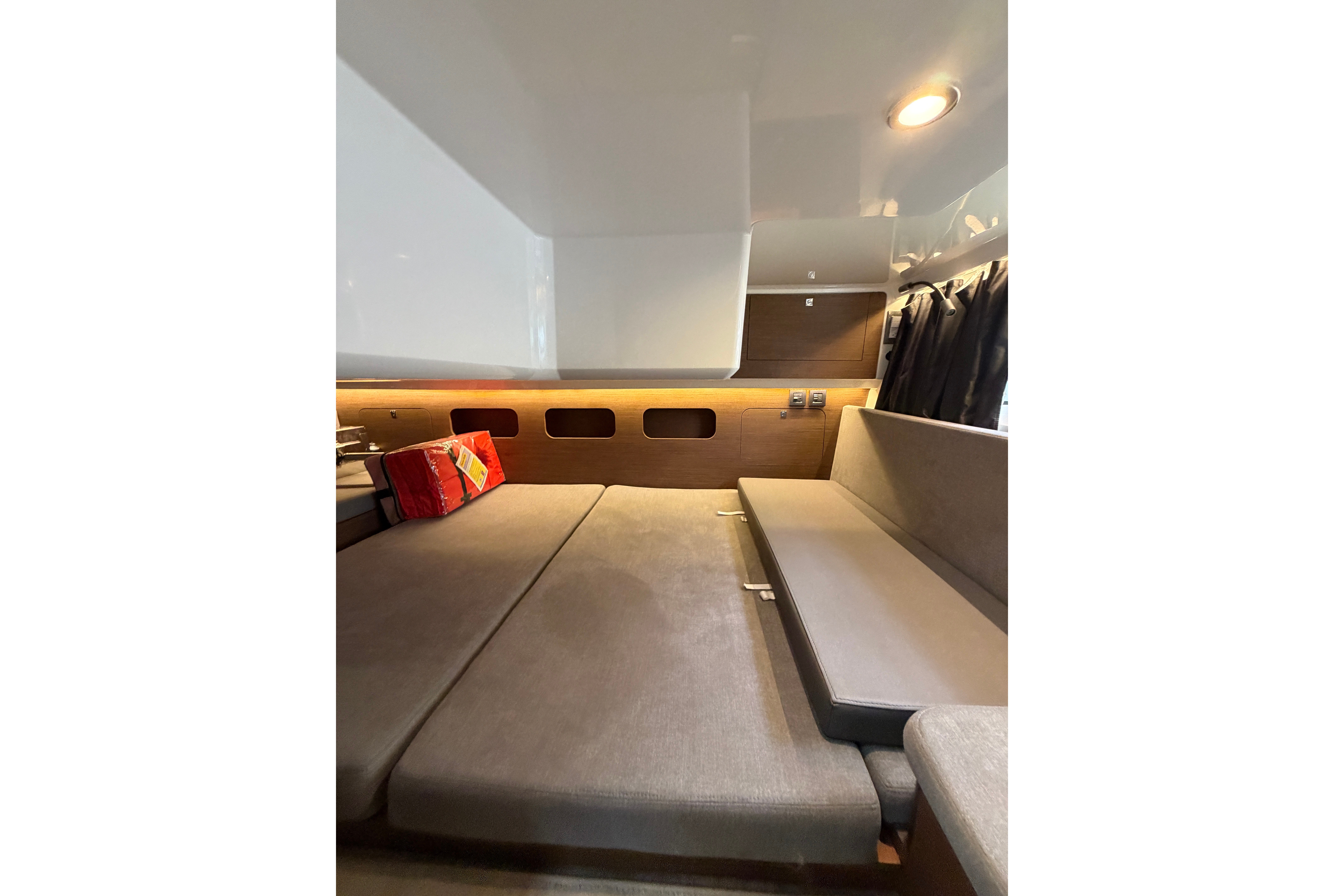 2023 Beneteau Antares 11 OB - Image 72