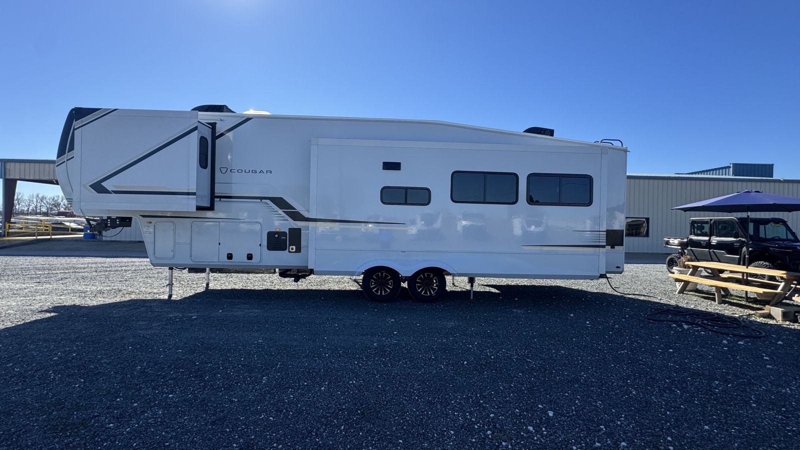 2026 Keystone Cougar 1776 Edition 320RDS - Image 5