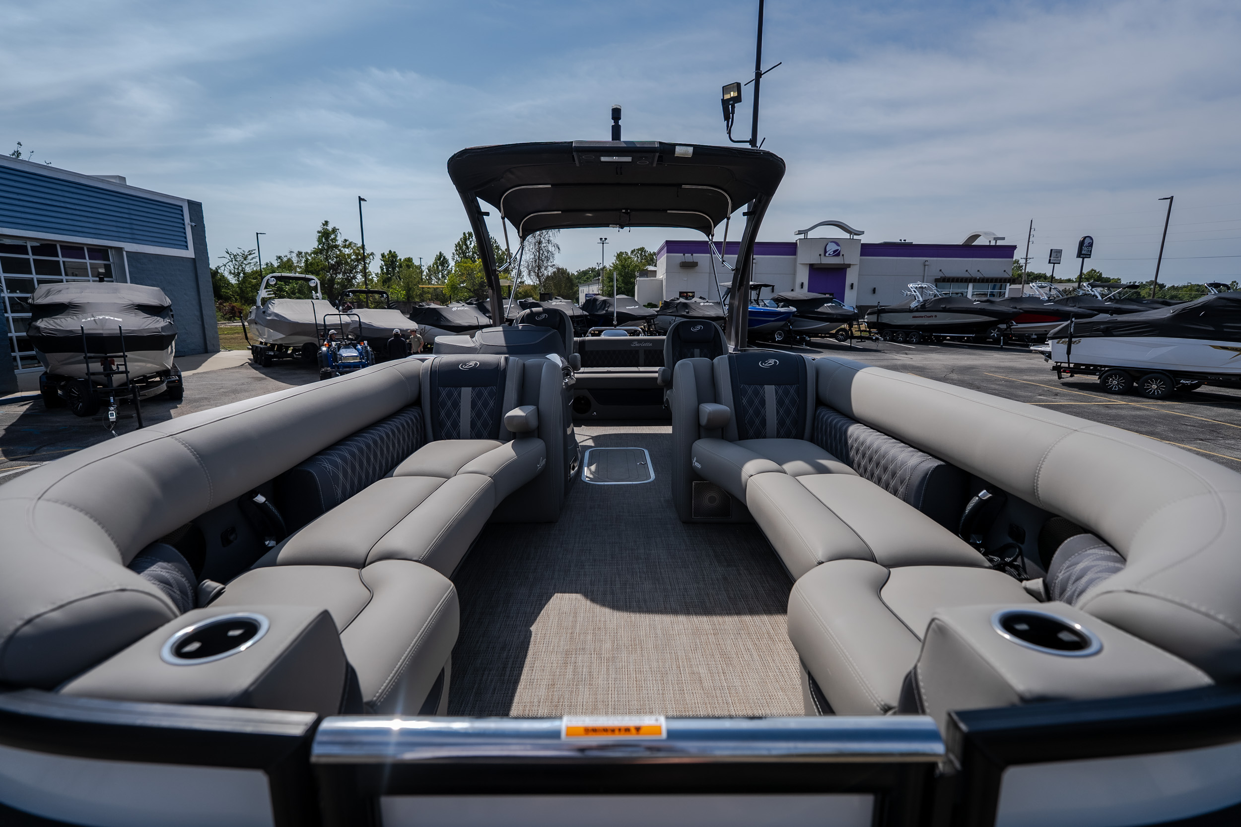 2023 Barletta Lusso 25UCA - Image 45