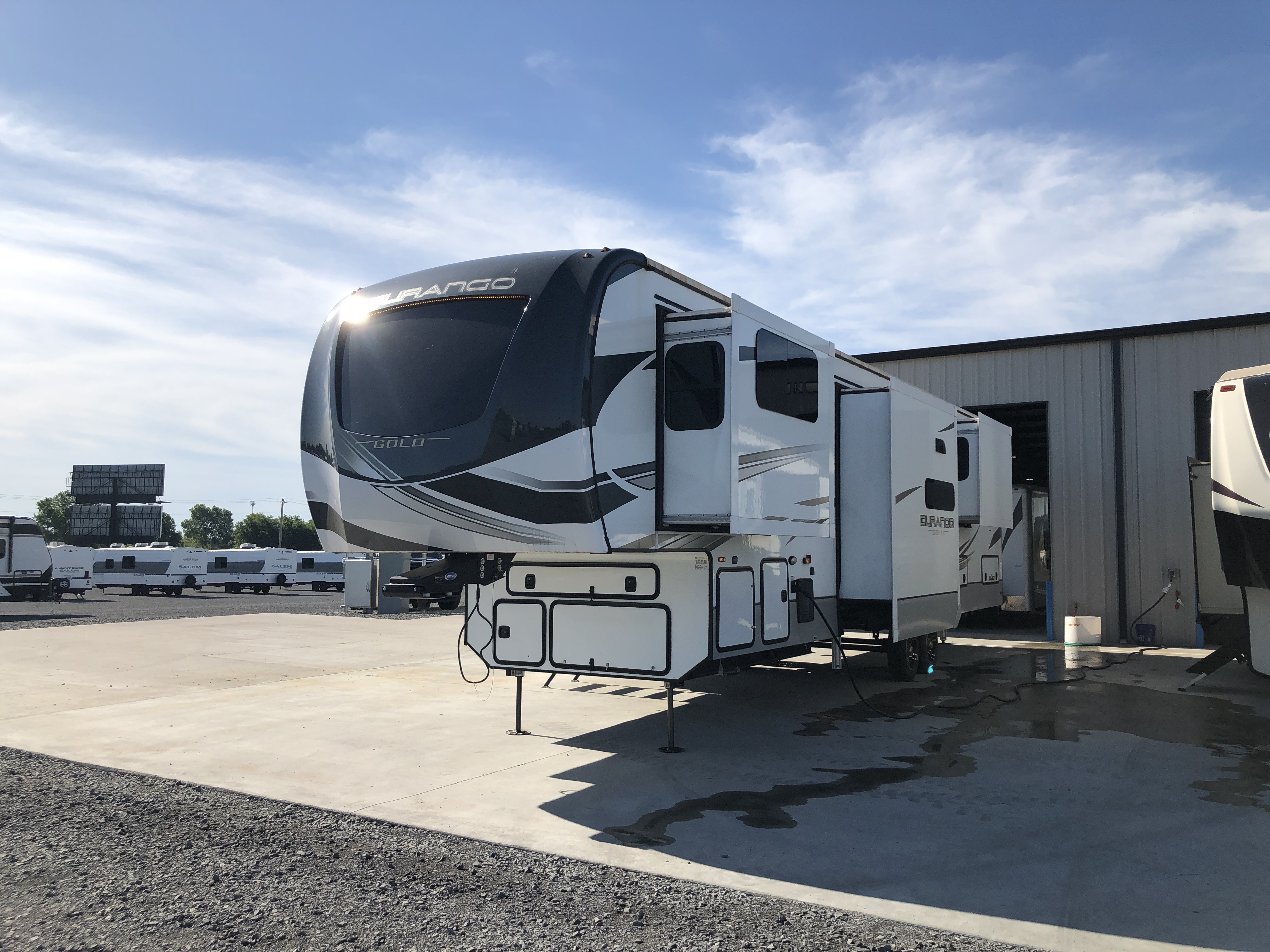 2024 KZ RV Durango Gold G386FLF - Image 3
