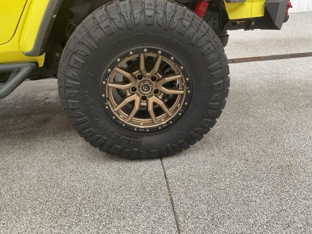 2022 Jeep Wrangler Unlimited Sahara Altitude - Image 11