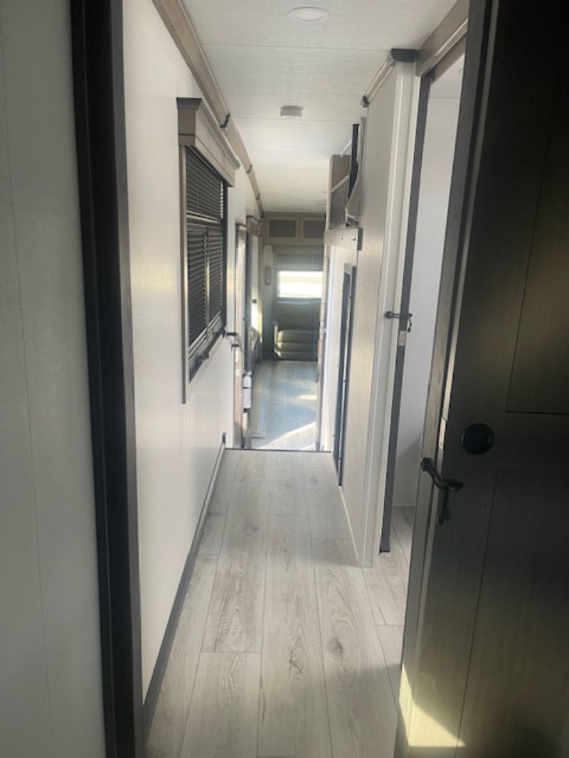2025 Keystone Montana 3857BR - Image 17