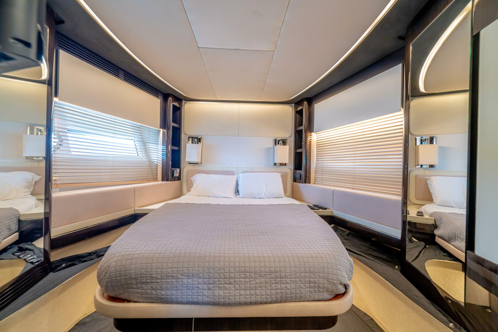 2017 Azimut 77S - Image 69