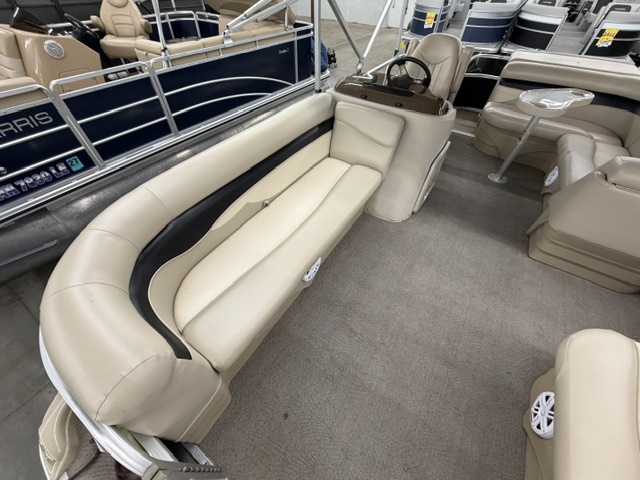 2012 BENNINGTON 20 SL - Image 10