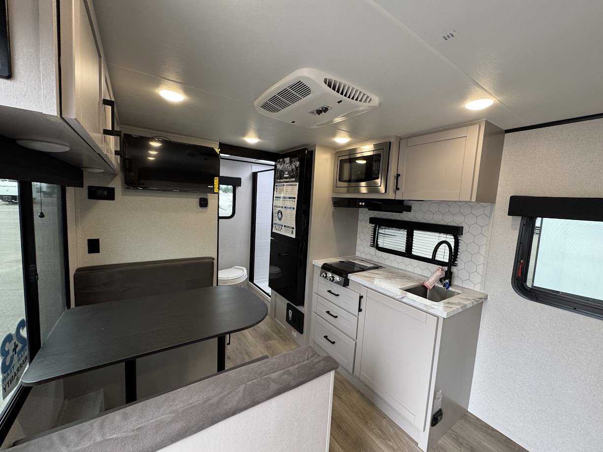 2026 JAYCO JAY FEATHER AIR 15MRB - Image 8