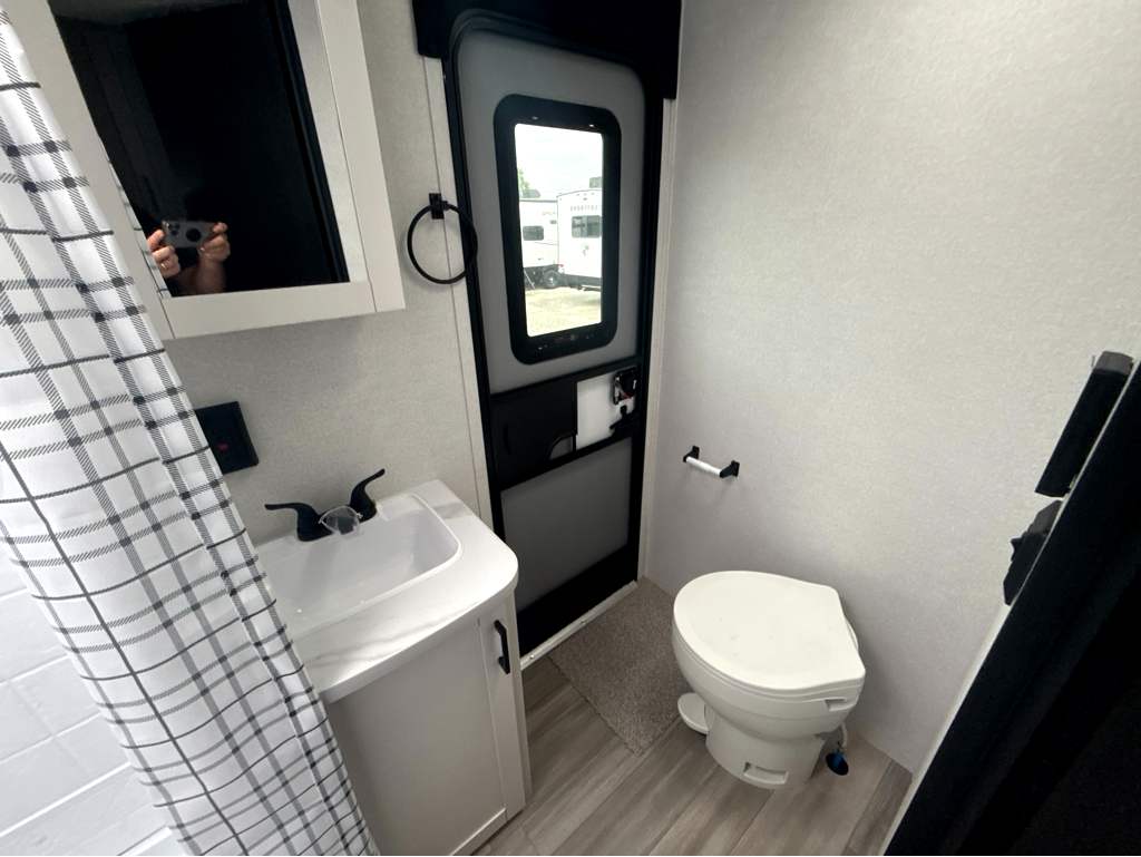 2027 HEARTLAND PROWLER 3202DSB - Image 21