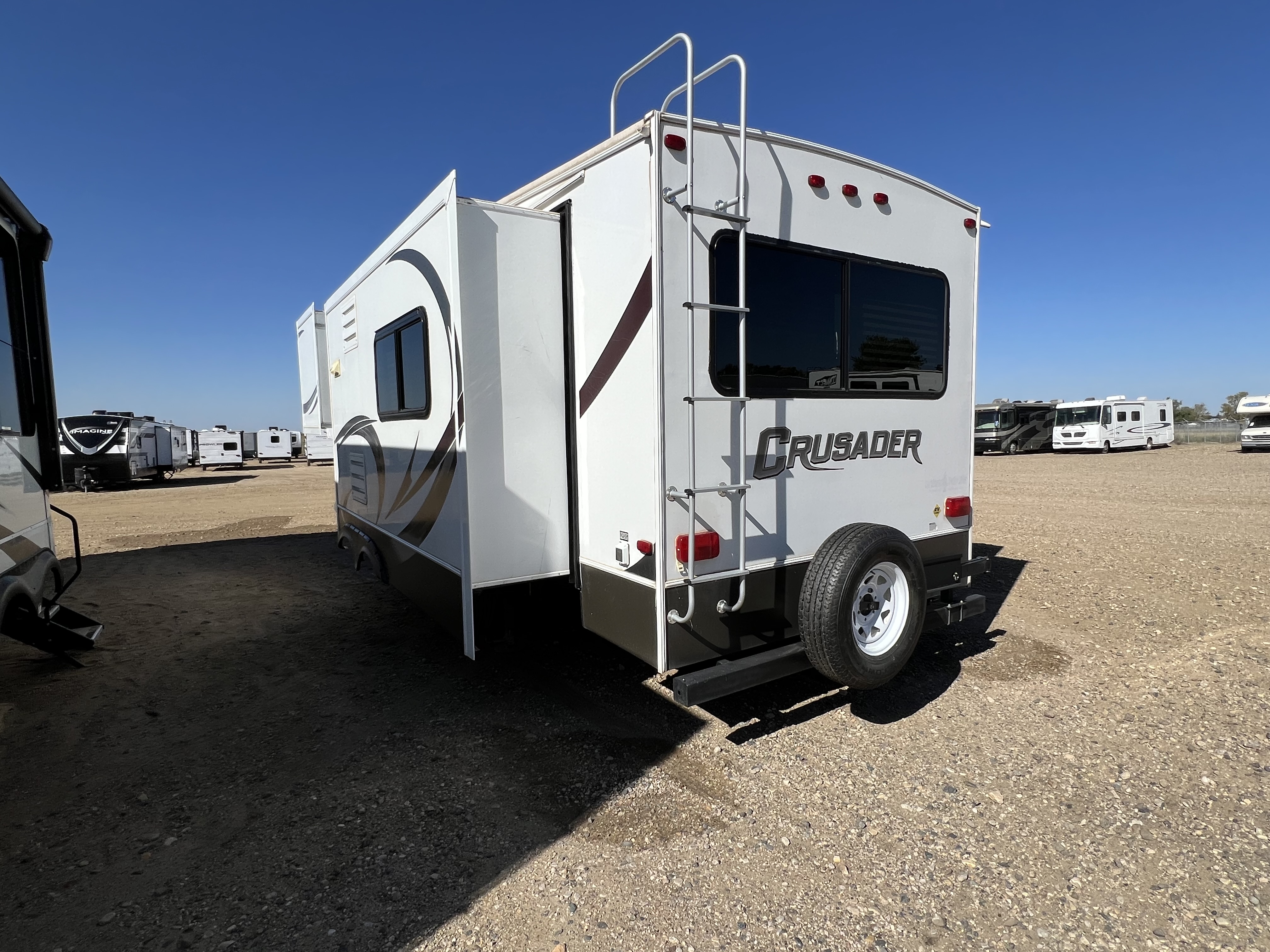 2014 Prime Time Crusader 285RET - Image 7