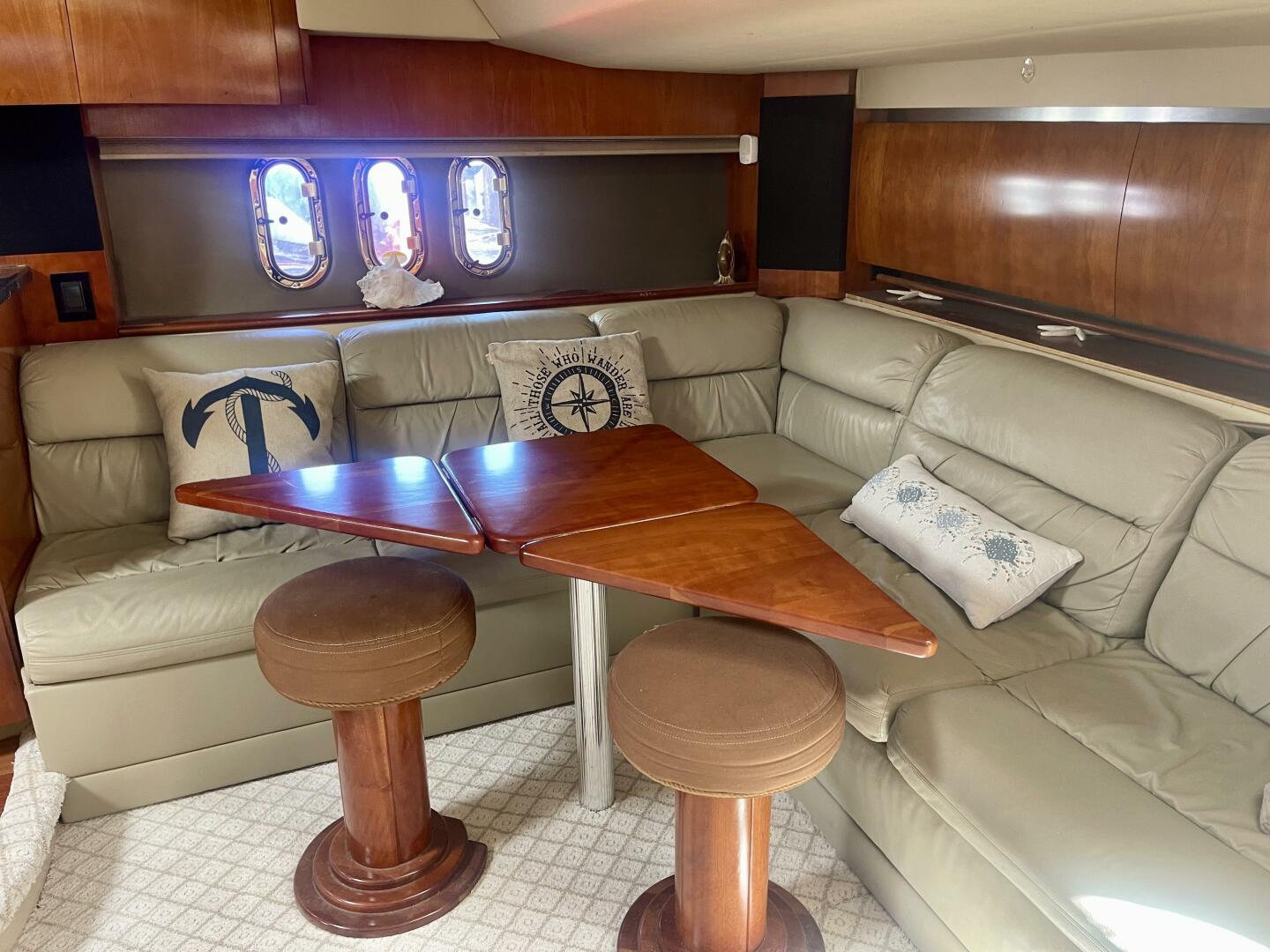 2006 Cruisers Yachts 420 Express - Image 22